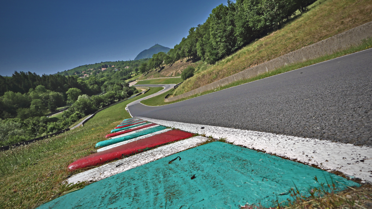 Circuit de Charade (63) : plus de 6.500 participants pour le retour de ...