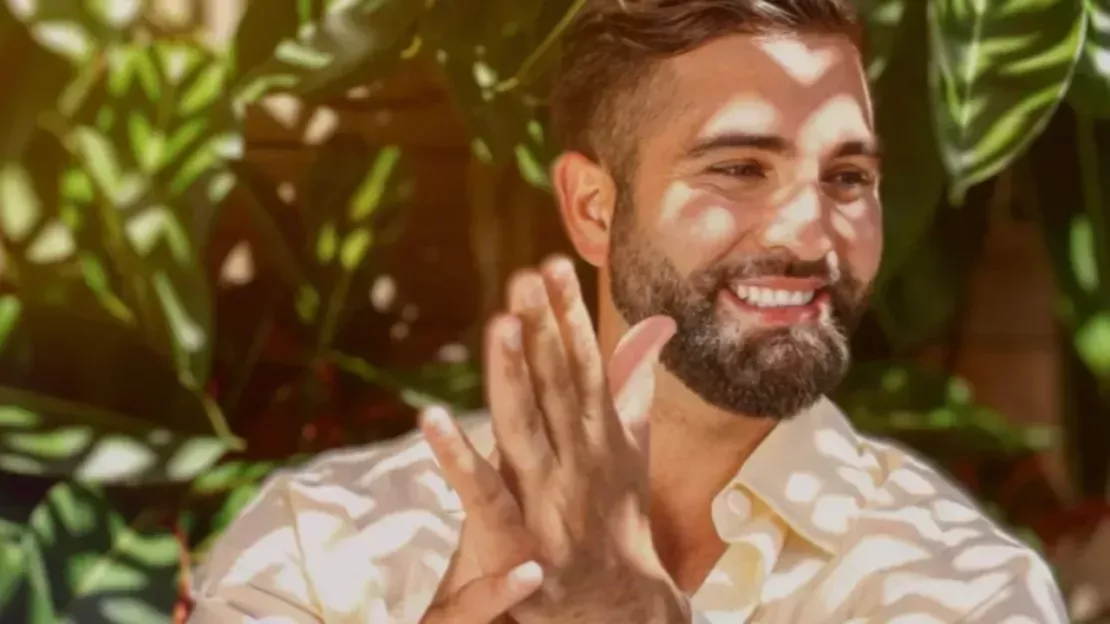 Kendji Girac rend hommage à Charles Aznavour !