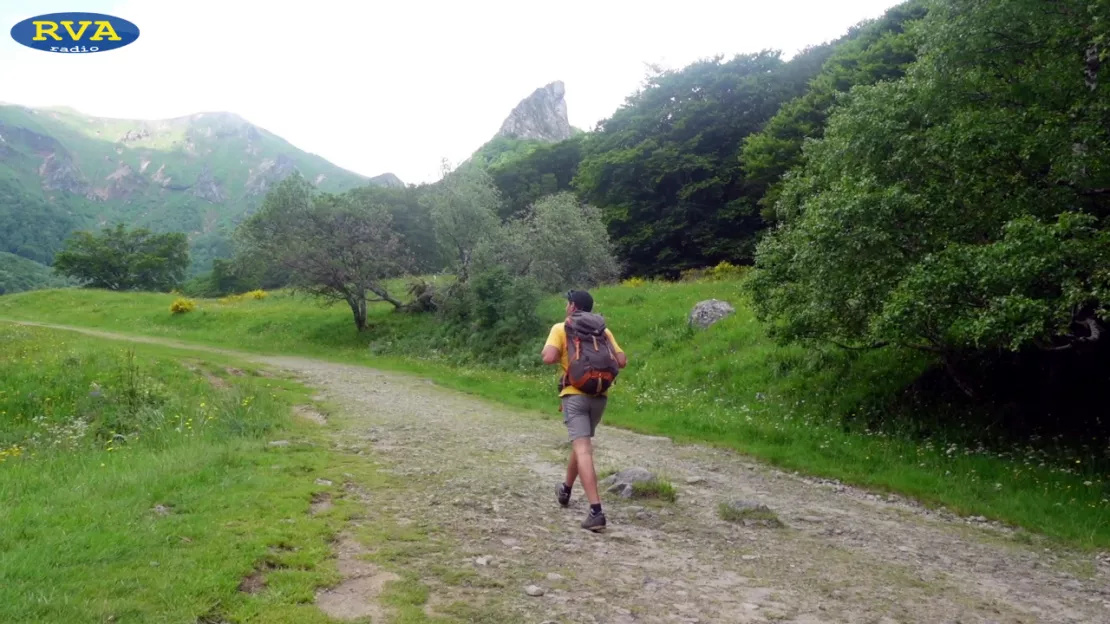 ESCAPADES EN AUVERGNE - En rando dans la Vallée de Chaudefour, on en prend plein les yeux !